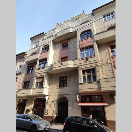 A Nice Apartment In The Heart Of Budapest. Exterior photo